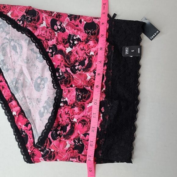 5X 28W Torrid Wide Lace Trim Cheeky Panty Pink Rose Skull Cotton Blend Knit Plus - Picture 7 of 7